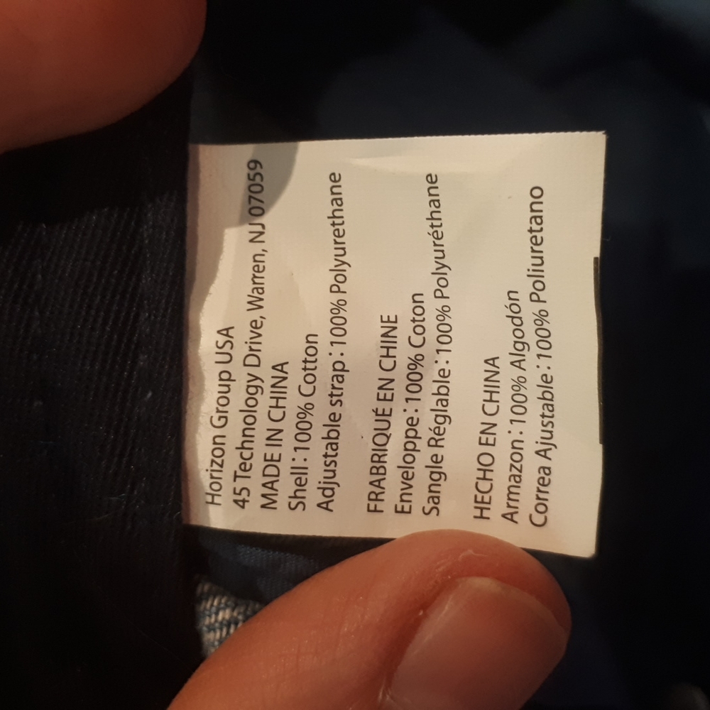Adjustable hat. - Picture 4 of 4